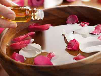 aromatherapy massage image gallery in red rose spa